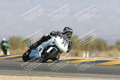 media/Oct-20-2024-CVMA (Sun) [[d4a3dff211]]/Race 9-Formulw LW Twins SHOOTOUT/